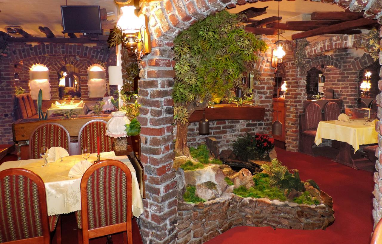 Hotel Restaurant Cristal Wintzenheim Εξωτερικό φωτογραφία